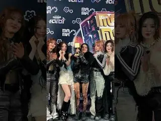 [#2025MAMA] Tiger presents the trophy! 🐱🏆 i-dle_ _  (i-dle_ )
 With a small cr