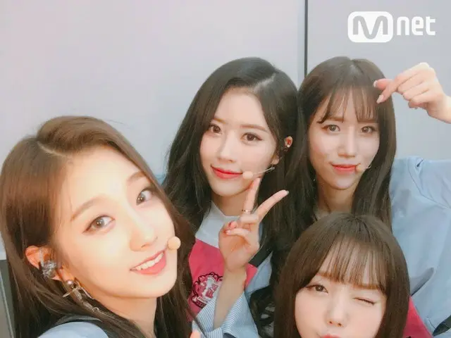 LOVELYZ, waiting for today's music program "M COUNTDOWN".