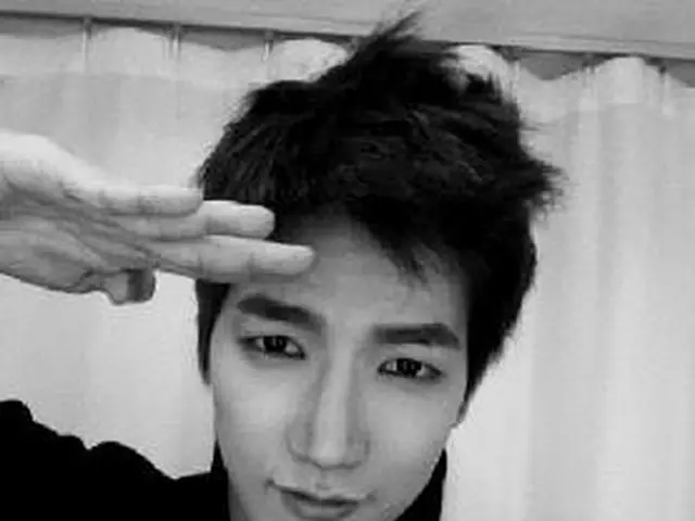 [Literal translation] JUN.K, who entered the military service today, apologized 