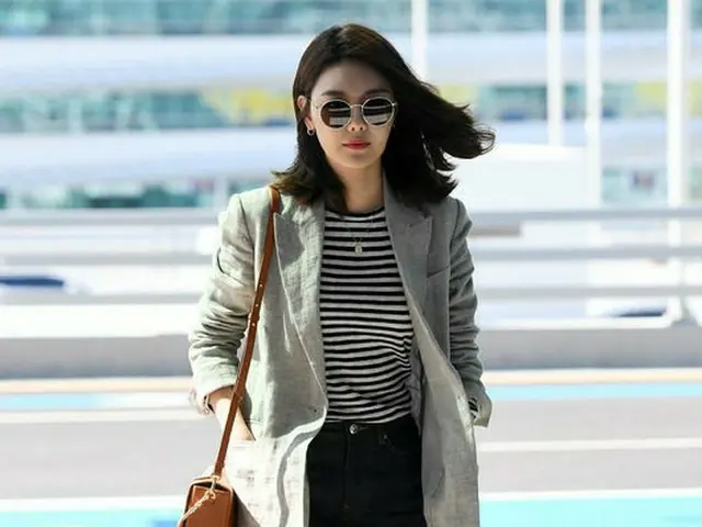SNSD Suyeong, departure to Thailand for Fan Meeting. Incheon International Airpo