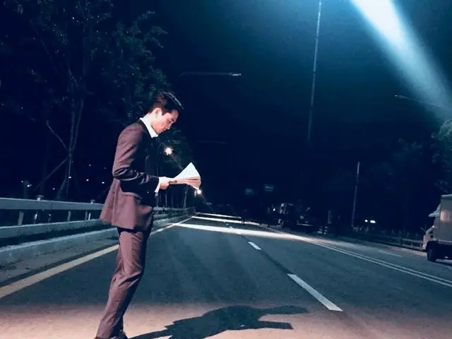 【G Official】 Actor Song Seung Hong, recent release. ● Shooting at midnight 🌙