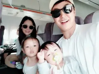Actor Yoon Sang Hyun - singer MayBee and his wife, Cheju Island trip with two da