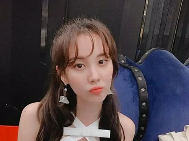 Seohyun (SNSD), a visual like a doll is a topic.