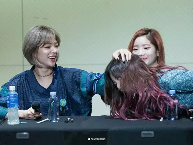 A rapidly changing Korean culture with the advent of TWICE Sana.  ● Naturally th