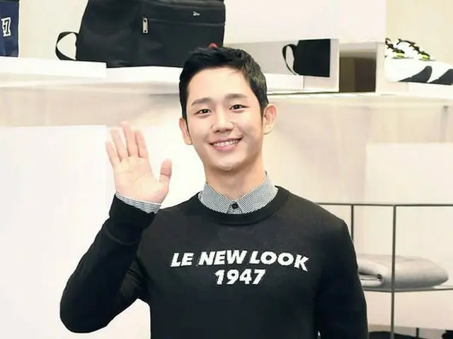 Actor Jung HaeIn attended the Dior Male Boutique Open Memorial Event. On the aft