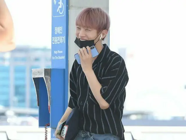 WANNA ONE Yoon Ji Sung, airport fashion. For KCON appearance in LA.