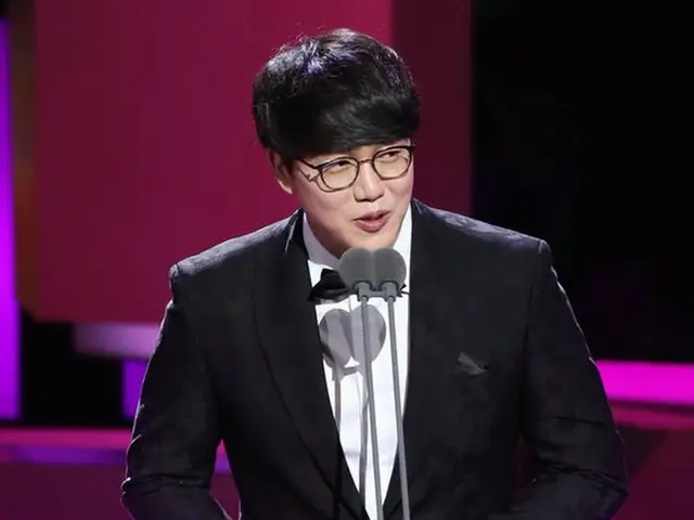 Singer Sung Si Kyung, ”13th Seoul TV Series Awards” Judge Special AwardPresenter. Seoul · Yeouido KB