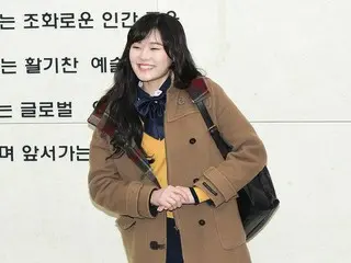 She graduated from Shin Ji Hoon, Seoul Performing Arts High School. "I'm glad".