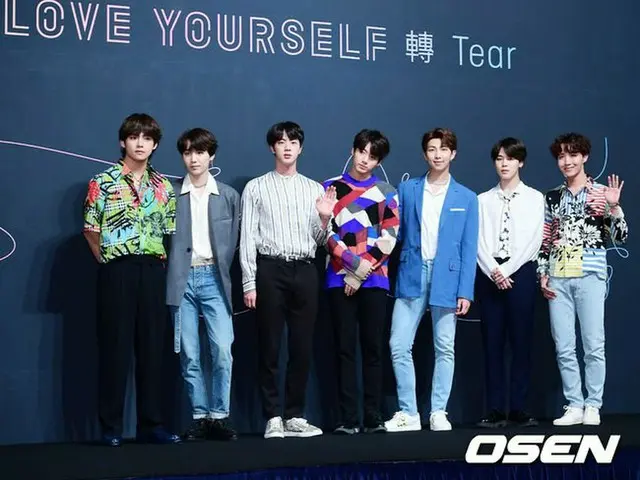 BTS, 1st in the idol chart for 5 consecutive weeks.
