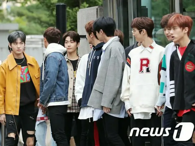 THE BOYZ, This morning's arrival to "Music Bank". The atmosphere was heavily and
