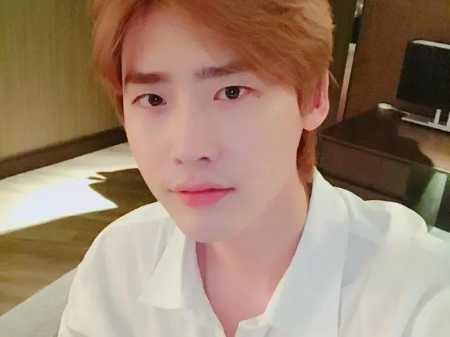 【G Official】 Actor Lee Jung Suk, updated SNS. ● There are no newly shotpictures ...