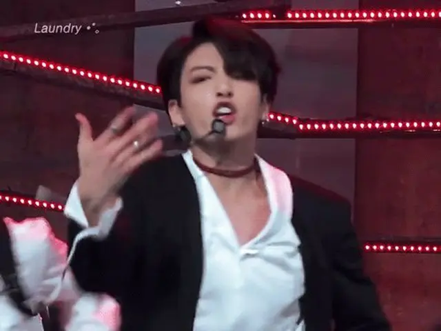 The moment when you saw the abs of BTS JUNG KOOK.