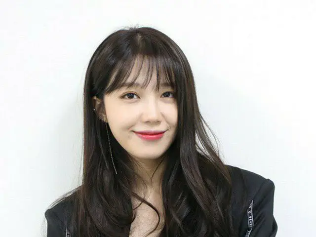 Apink Eunji, an interview about the release of a solo album "flower".  ● My debu