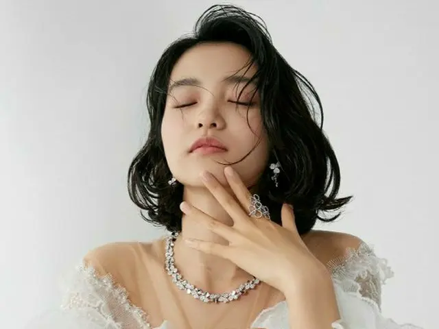 Actress Kim TaeRi, released pictures. marie claire. Additions.