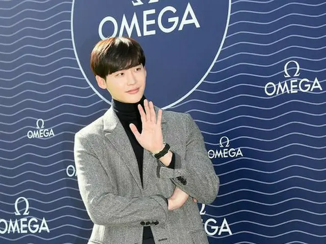Actor Lee Jung Suk, attended the OMEGA photo event. Additional image. On the mor
