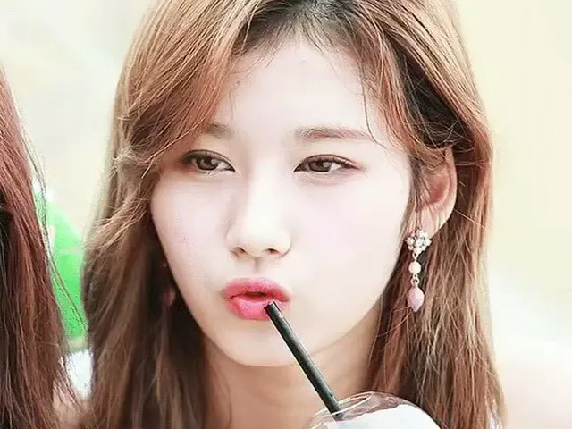 TWICE Sana, "elastic modulus" is a topic in Korea. .