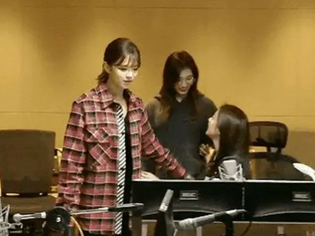 TWICE Sana, "Affinity" is a topic in Korea. .  ● Broadcasters encounter John You