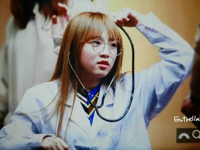IZONE Jen, "fan amazing" theory with fan autographing session. .