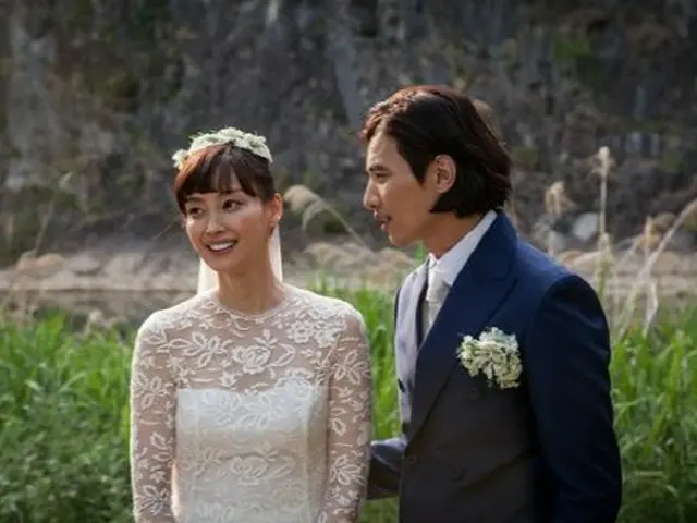 Actress Lee Na Young, talking about family in an interview. "My relationship wit