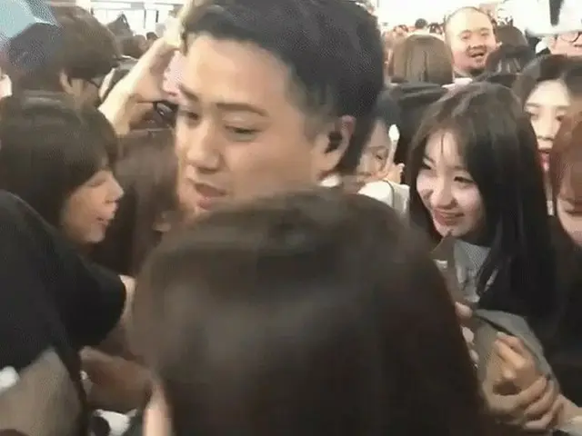 IZONE, it is also a tremendous popularity at the airport in Japan. I will not fo