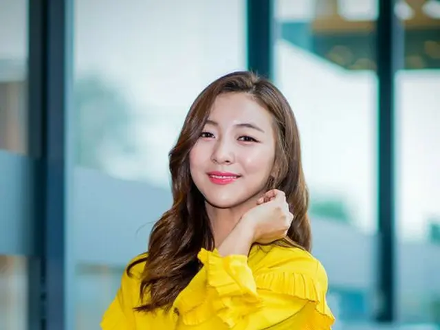 f(x) Luna, voice fishing ("it's me" fraud) appeal. "Never be fooled."