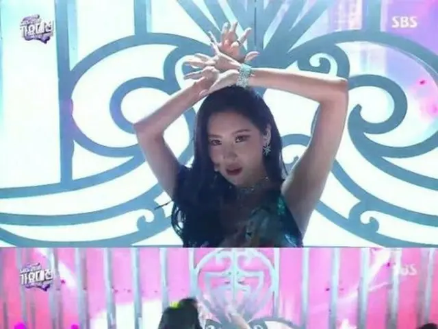 Wonder Girls former member Sunmi, showing "Siren" & "Heroine". "2018 SBS Gayo Da