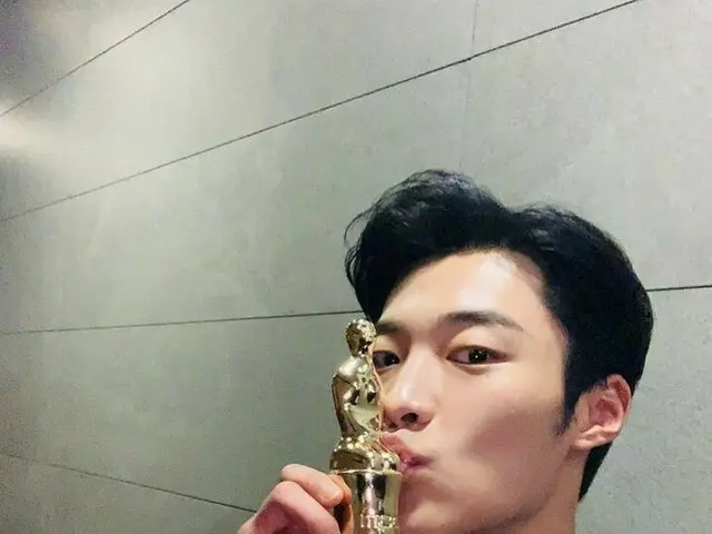 【G Official】 Actor Woo DoHwan, Thank you very much Happy New Year 😍😍😍.