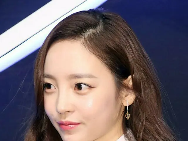 KARA KU HARA, to leave management office CONTENT Y. The contract expired at the 