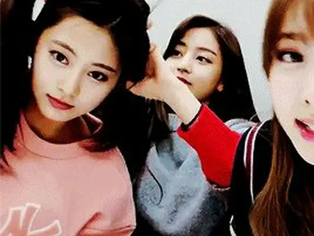 TWICE, the sense of hair style is topic in Korea. .