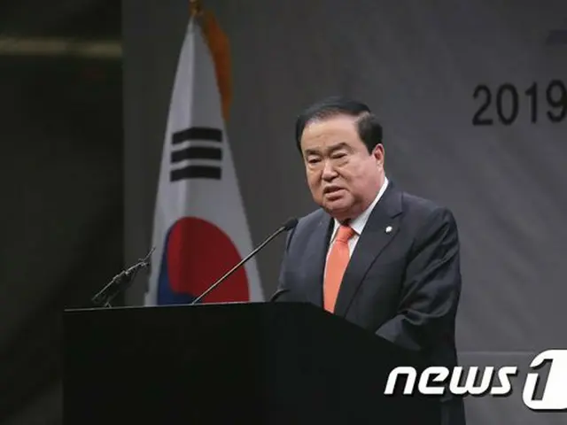 The National Assembly Chairman of South Korea and his Majesty saying as "the son