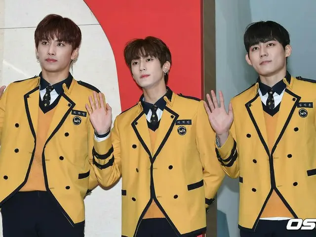 TRCNG HA YOUNG & Hakimin & Jihoon attend the graduation ceremony of PerformingArts High School. On t