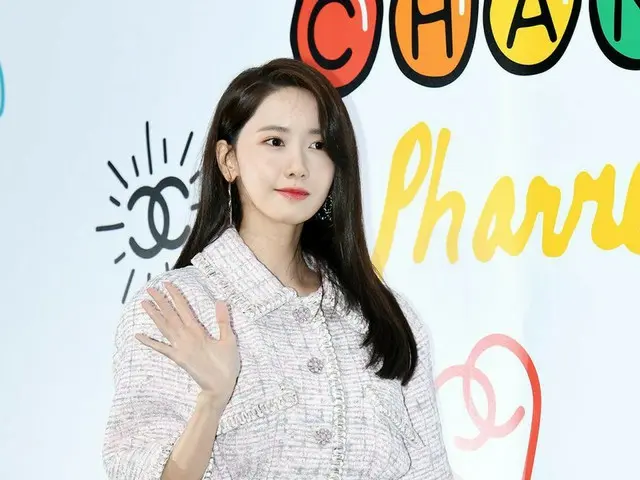SNSD Yoona attends a photo event at Chanel. Afternoon on the 28th, Seoul Delim W