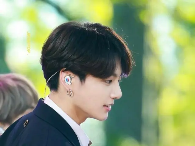 BTS Jung Kook, "Back" is a Hot Topic in Korea.  -In addition to the climax of "B