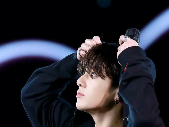 BTS Jung Kook, Hot Topics in North Korea Tour Photos in Korea. .  ● The fan's vo