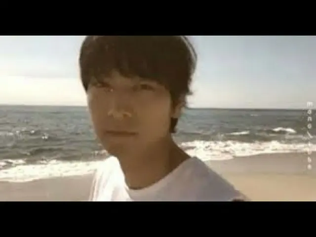 Actor Kang Dong Won, singing and presenting his own guitar accompaniment. .  Fro