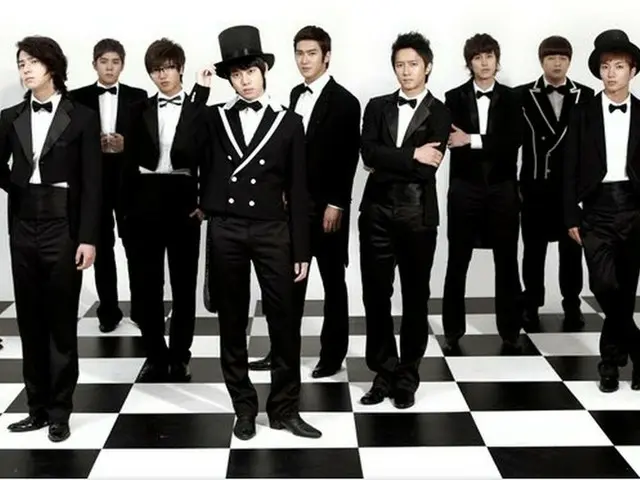 SUPER JUNIOR "all member" problems  reignite.  ● Kuhyungs military discharge int