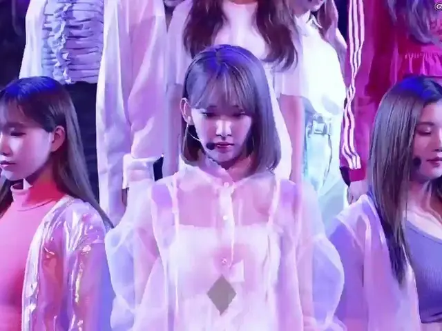 IZONE, Hot Topic is the first stage of Japan's original new song "Buenos Aires" 