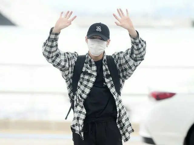 Former WANNA ONE Ha Seong Woon, departure from Incheon International Airport to 