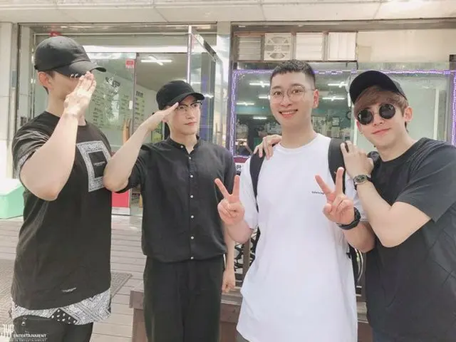 Chanseong (2PM), Nichkhun, Jun.K, Taecyeon are sent to the company and sent to t