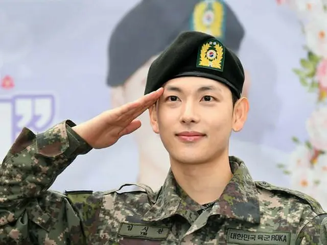 ZE: A. Im Siwan, although he had more vacations than the average soldier, he sai