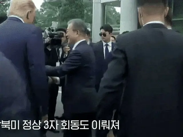 Realization of Korean movie "JSA" is Hot Topic. .  ● After several North-South s
