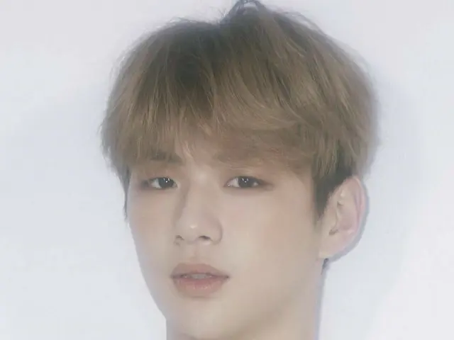 WANNA ONE former member Kang Daniel, changed the profile picture of SNS. . .  Mo