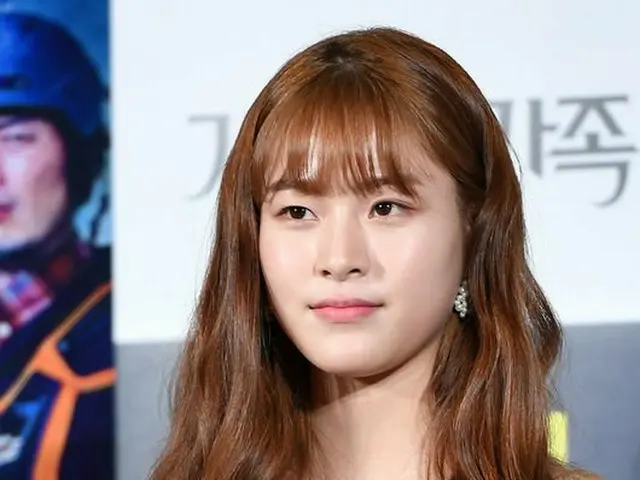 Concluded exclusive contract with promising young actress Lee SooKyung and C-JeS