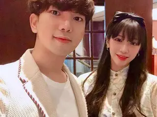 September MBLAQ GO and Choi YeSeul, "200 years, will stay together." . 
 Moth