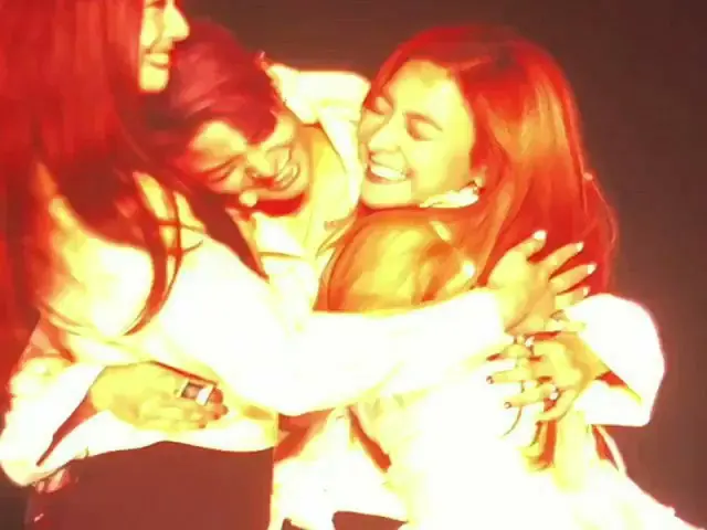 Having done a 3-day concert in Japan, f(x), "a rich look" is a Hot Topic in Kore