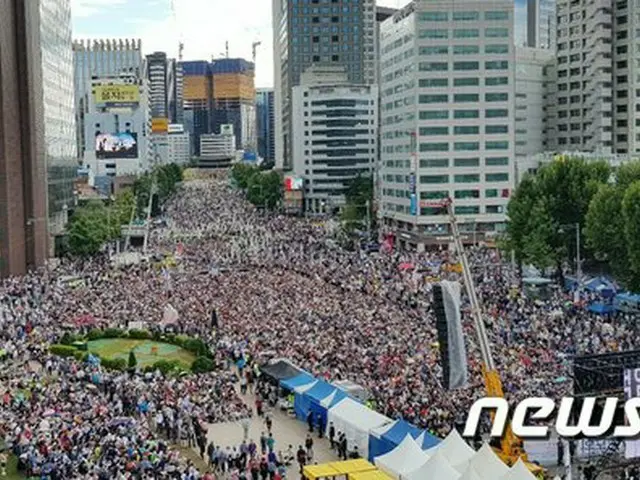 The current Seoul / Gwanghwamun. A large-scale rally was held for the impeachmen