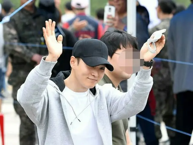 Actor JooWon, entered the 3rd division recruitment team. I would like to sayhello to fans before joi