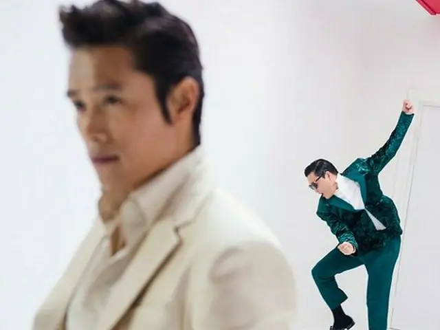 PSY, updated SNS. New song ”I LUV IT” MV unreleased photos released.”Byeon-sama” actor Lee Byung Hun