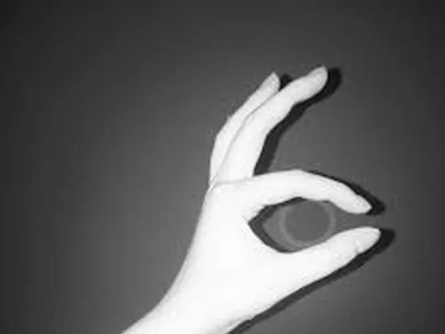 The late SULLI, “666 rumor” and “Illuminati rumor” is Hot Topic in Korea. .  ● S