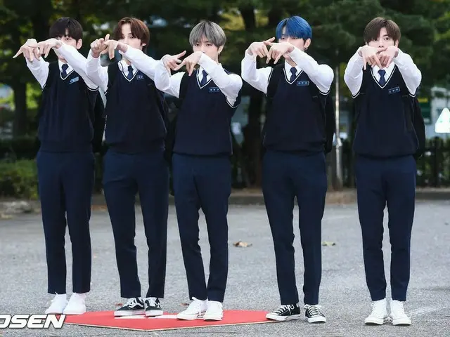 Rehearsal for TXT and KBS “MUSIC BANK”. On the morning of the 25th, KBS New Hall